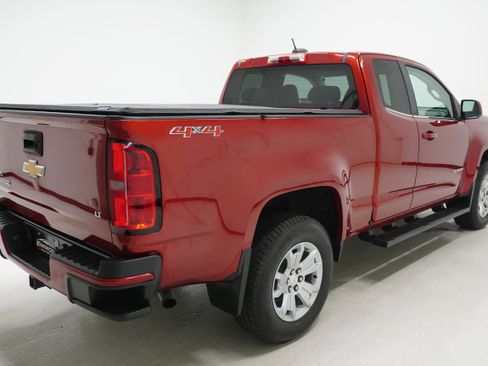 Used 2015 Chevrolet Colorado LT AWD/4WD image 4