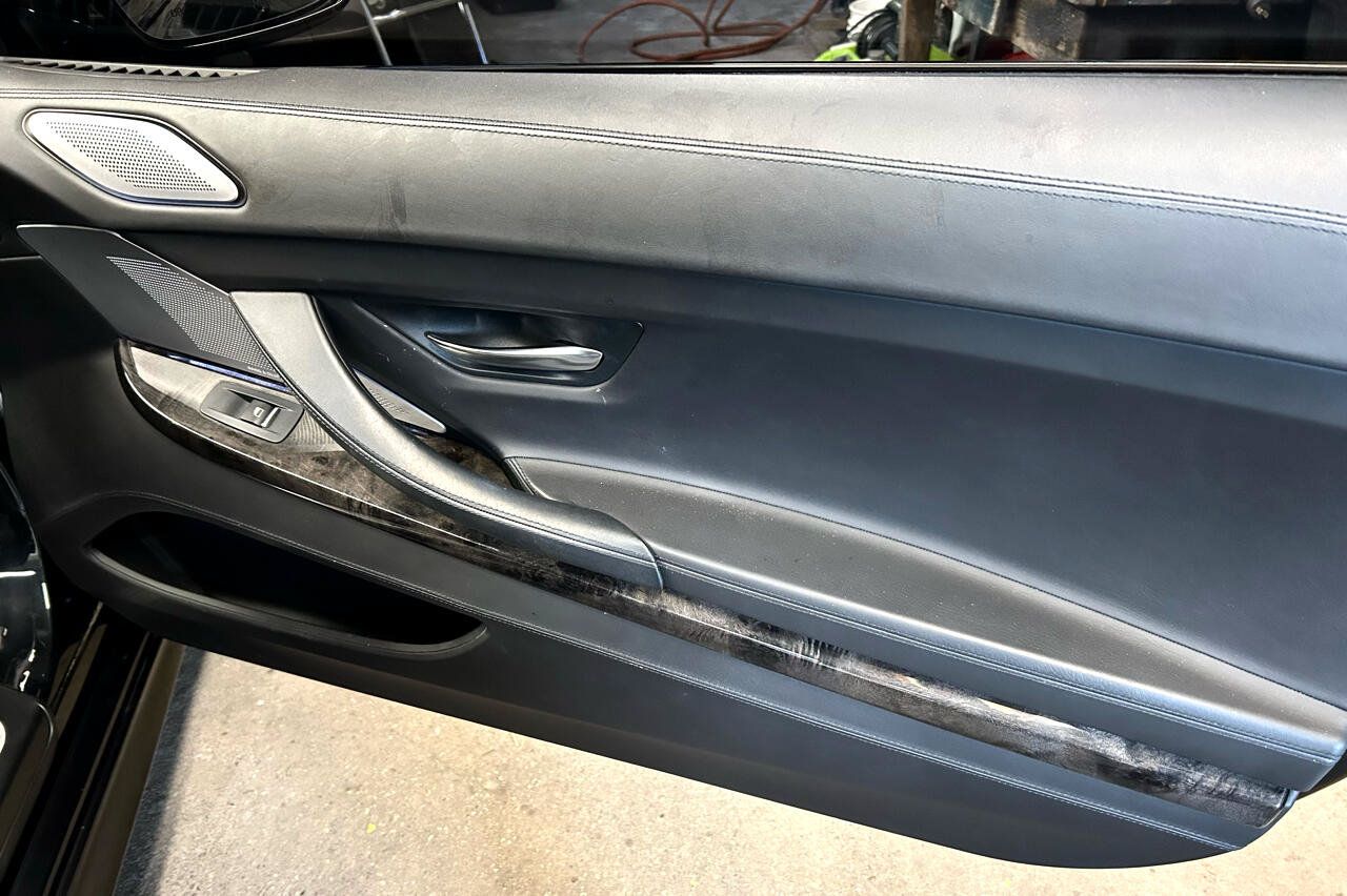 Used 2013 BMW M6 Coupe w/ Executive Pkg RWD image 22