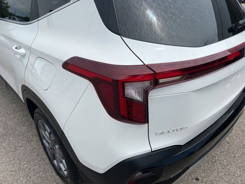 Certified 2024 Kia Seltos S FWD image 35