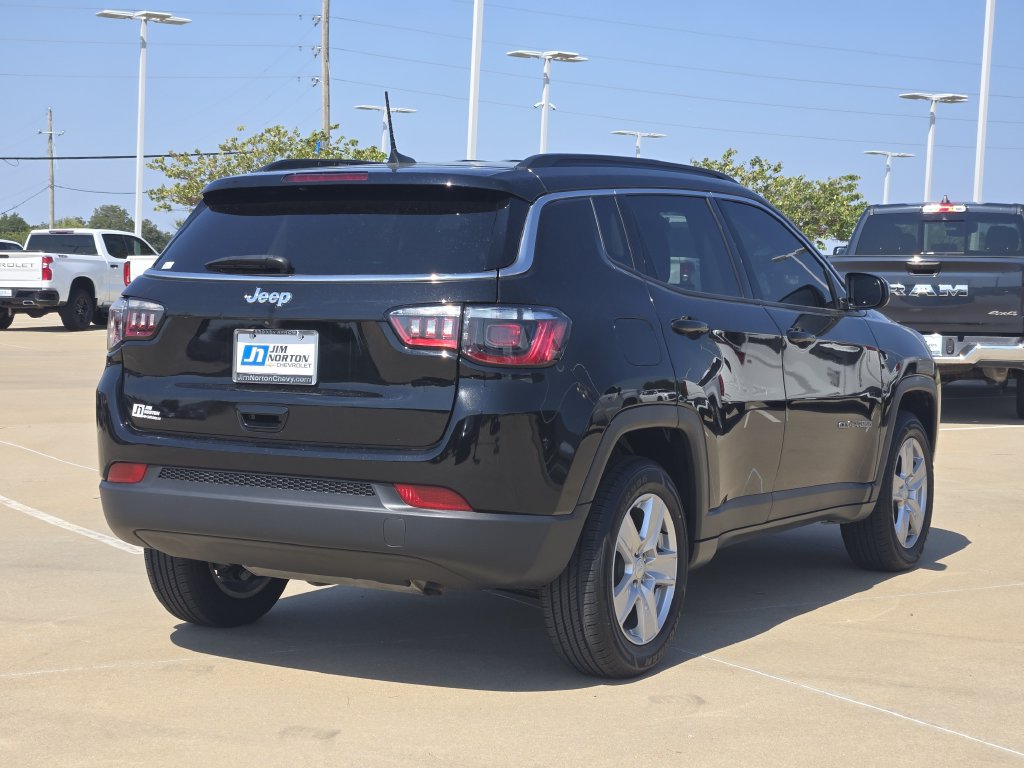 Used 2022 Jeep Compass Latitude AWD/4WD image 7