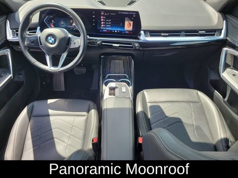 Used 2025 BMW X1 xDrive28i AWD/4WD image 16