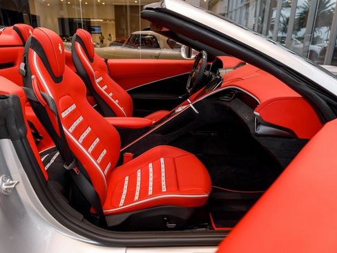 Used 2024 Ferrari Roma Spider image 43