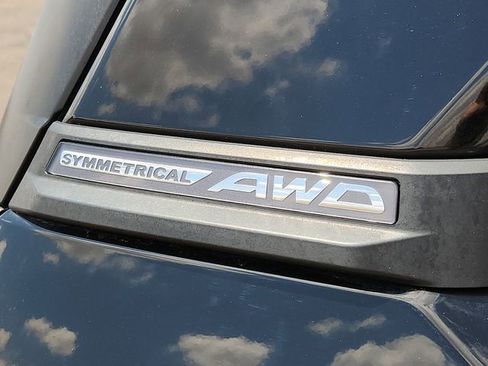 Certified 2025 Subaru Forester Premium AWD/4WD image 8
