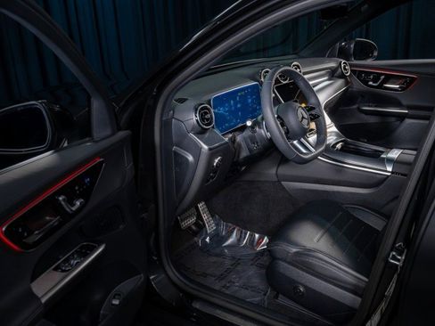 Certified 2026 Mercedes-Benz GLC 300 image 10