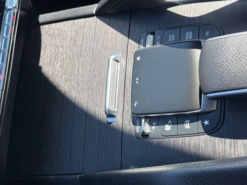 Used 2021 Mercedes-Benz GLE 350 image 39