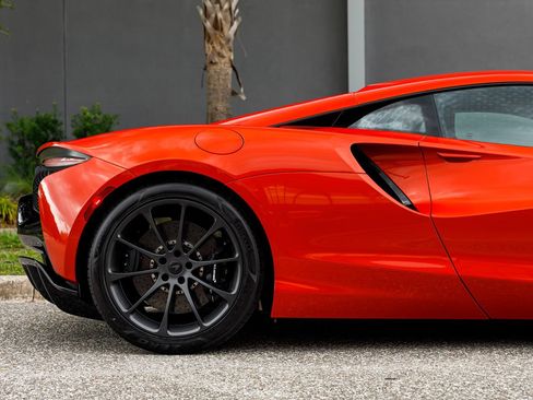 New 2026 McLaren Artura RWD image 12