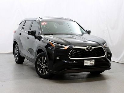 Used 2023 Toyota Highlander XLE