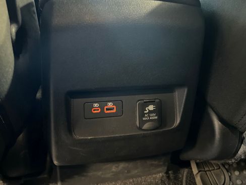 Used 2022 Nissan Frontier Pro-X RWD image 17