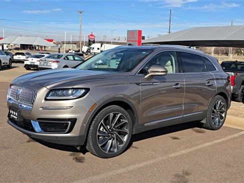 Used 2020 Lincoln Nautilus Reserve w/ Equipment Group 202A image 2