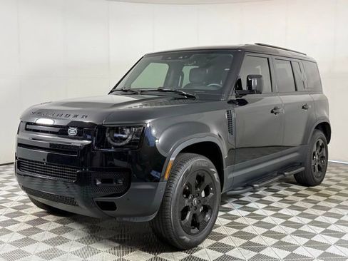 Used 2025 Land Rover Defender 110 S AWD/4WD image 3