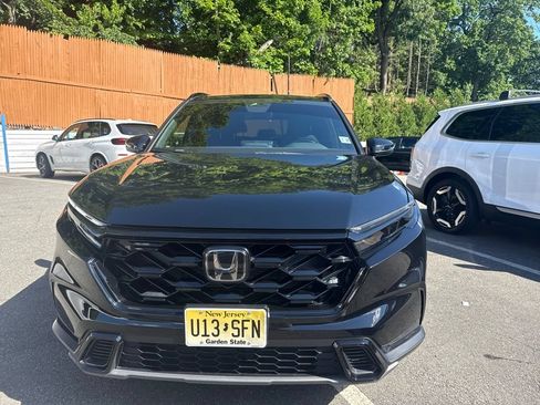 Used 2023 Honda CR-V Sport image 2