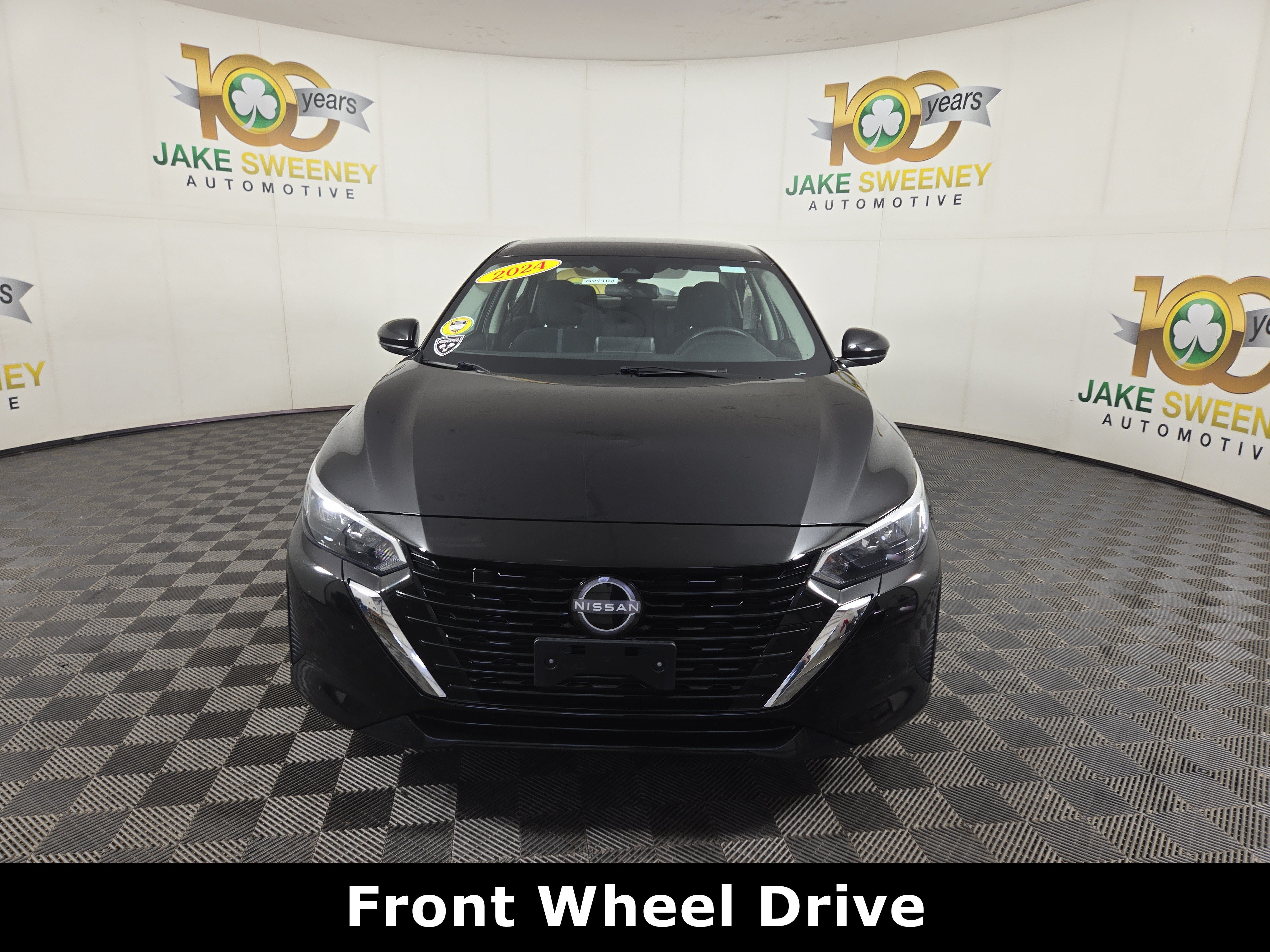 Used 2024 Nissan Sentra SV FWD image 2