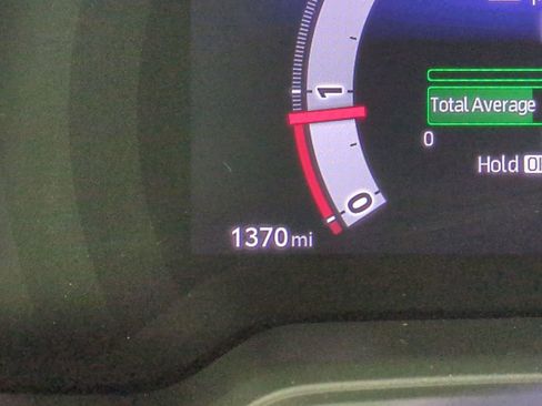 Used 2026 Toyota Corolla Cross L image 36