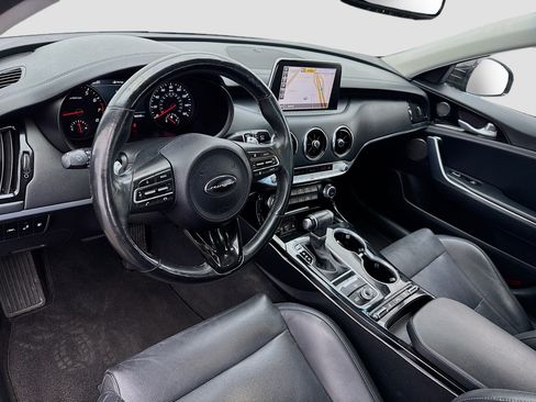 Used 2019 Kia Stinger Premium AWD/4WD image 7