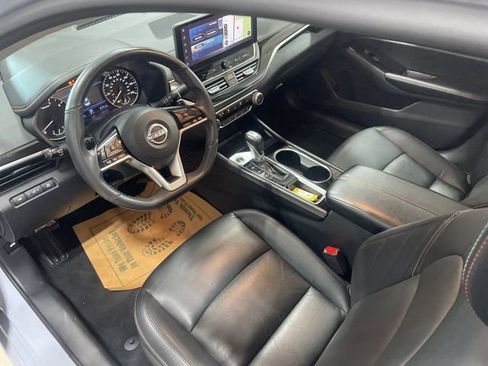 Certified 2024 Nissan Altima 2.5 SR w/ SR Premium Package image 10