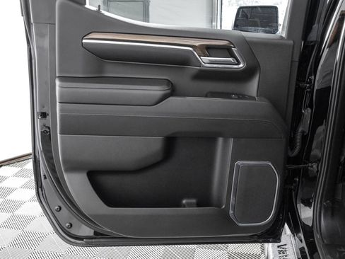 Used 2024 Chevrolet Silverado 1500 LT AWD/4WD image 37