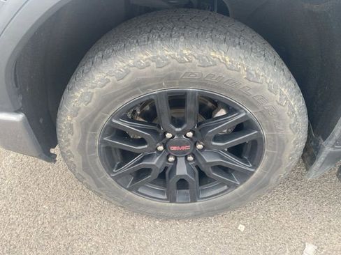 Used 2020 GMC Sierra 1500 Elevation w/ Elevation Value Package image 10