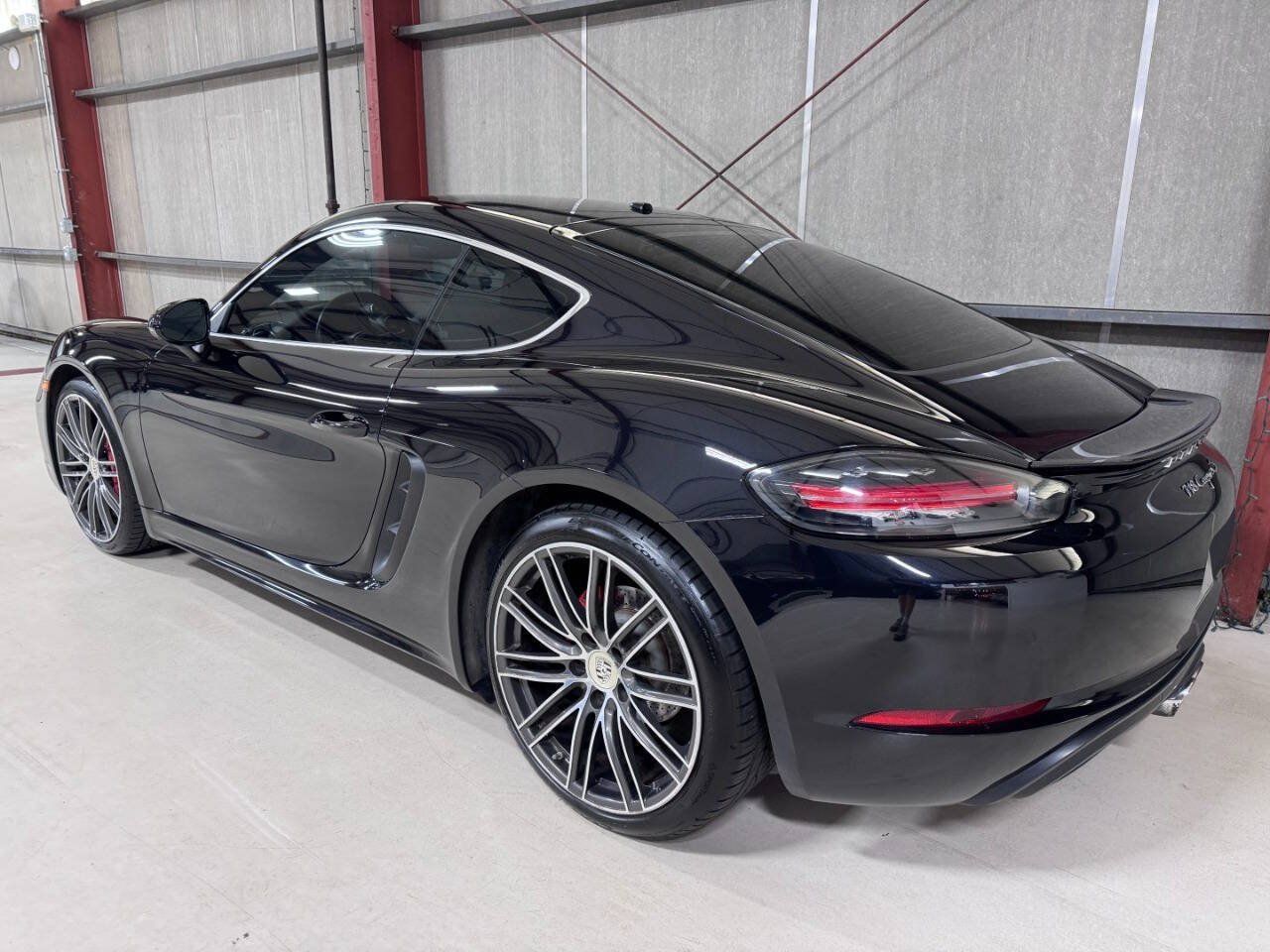 Used 2018 Porsche 718 Cayman S RWD image 8