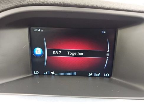 Used 2017 Volvo V60 T5 Cross Country w/ Convenience Package AWD/4WD image 23