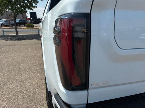 Used 2024 GMC Sierra 2500 AT4 w/ AT4 Premium Plus Package AWD/4WD image 25