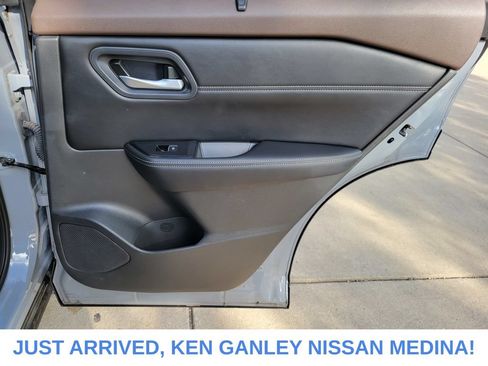 Certified 2023 Nissan Rogue SL w/ SL Premium Package AWD/4WD image 20
