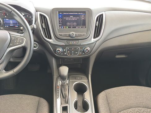 Used 2023 Chevrolet Equinox LT AWD/4WD image 8