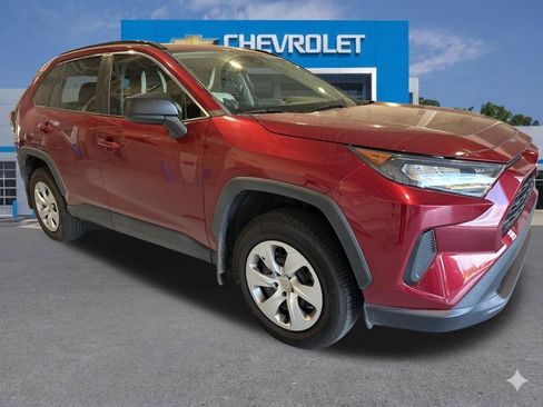 Used 2021 Toyota RAV4 LE image 7