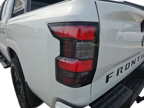 Used 2023 Nissan Frontier SV w/ Midnight Edition Package AWD/4WD image 31