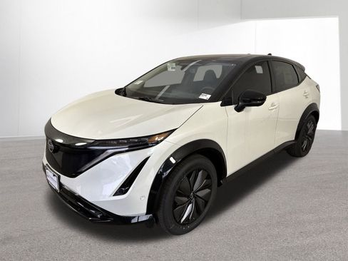 New 2025 Nissan Ariya Platinum image 25