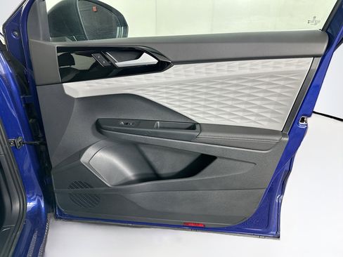 Used 2024 Volkswagen Taos S image 30