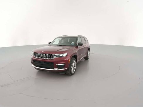 New 2025 Jeep Grand Cherokee L Summit w/ Luxury Tech Group V image 3
