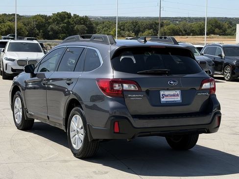 Used 2018 Subaru Outback 2.5i Premium AWD/4WD image 4
