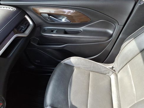 Used 2020 GMC Terrain Denali w/ Denali Premium Package FWD image 33