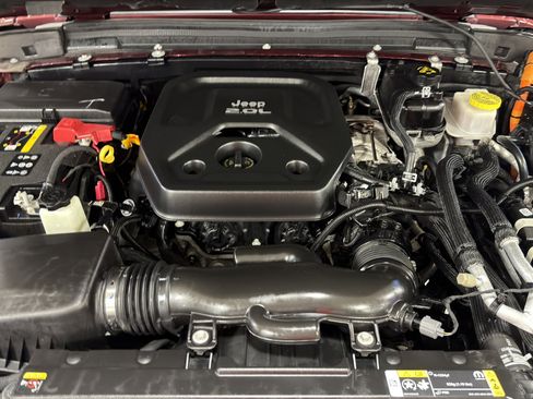 Used 2022 Jeep Wrangler Unlimited Sahara image 26