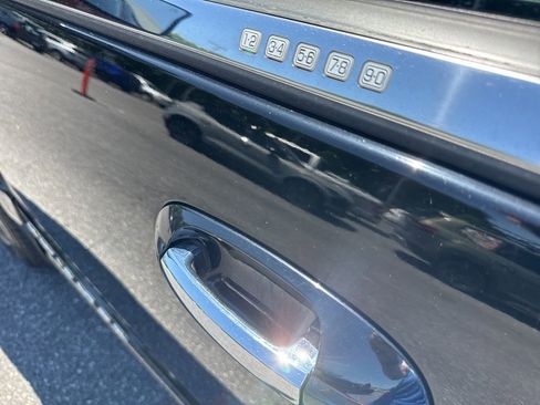 Used 2016 Lincoln Navigator L Select AWD/4WD image 19