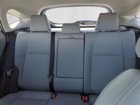 Used 2024 Toyota Venza XLE AWD/4WD image 21