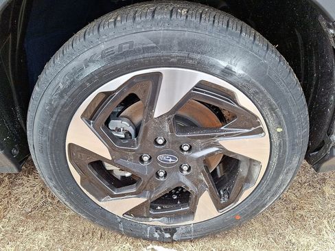 Certified 2025 Subaru Crosstrek 2.5i Limited w/ Crosstrek Mirror Package image 6