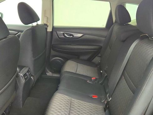 Used 2020 Nissan Rogue S image 20