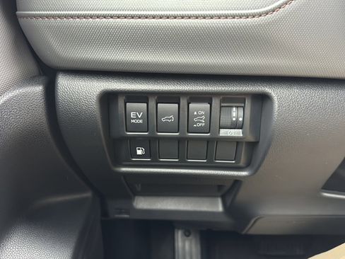 Certified 2025 Subaru Forester Sport image 30