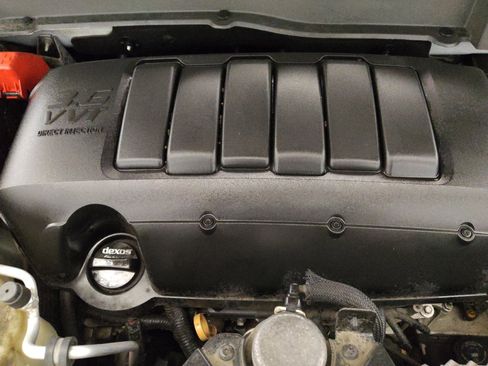 Used 2015 GMC Acadia SLT w/ Open Road Package FWD image 30