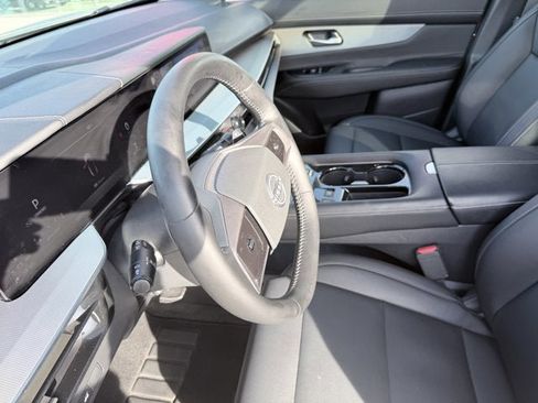 Certified 2025 Nissan Murano SL image 15