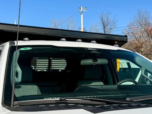 Used 2024 Ford F350 XLT AWD/4WD image 14