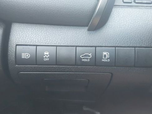 Used 2022 Toyota Camry SE FWD image 28