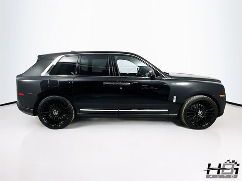 Used 2019 Rolls-Royce Cullinan AWD/4WD image 5