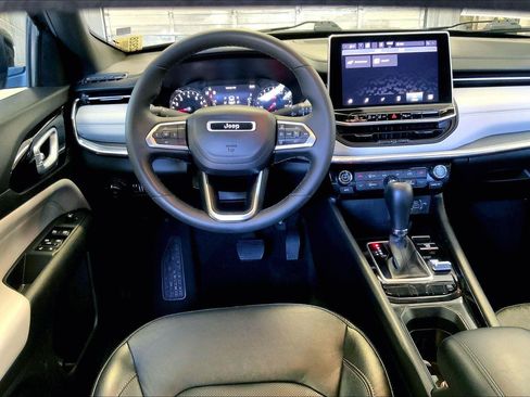 Certified 2023 Jeep Compass Limited AWD/4WD image 5