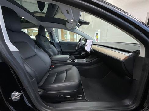 Used 2021 Tesla Model 3 Long Range AWD/4WD image 23