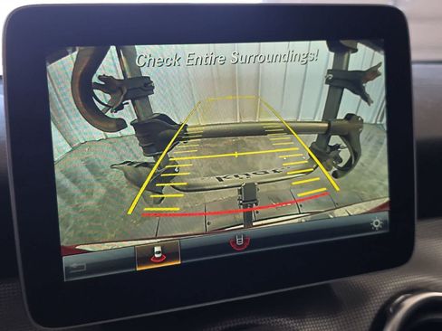 Used 2018 Mercedes-Benz GLA 250 image 21
