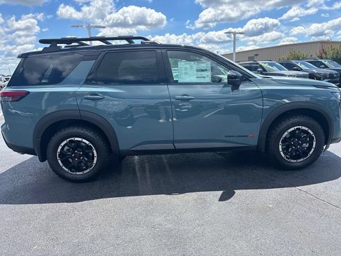 New 2026 Nissan Pathfinder Rock Creek w/ Rock Creek Premium Package AWD/4WD image 6