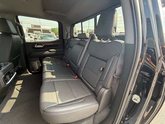Certified 2023 GMC Sierra 1500 Denali w/ Denali Reserve Package AWD/4WD image 11