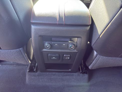Used 2023 Chevrolet Traverse RS AWD/4WD image 33